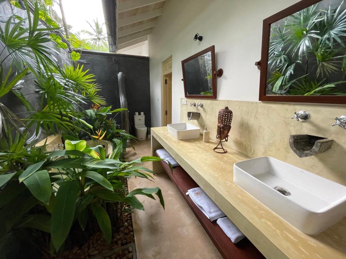 Claire Villa By Younger Villas & Resorts Ahangama Exterior photo